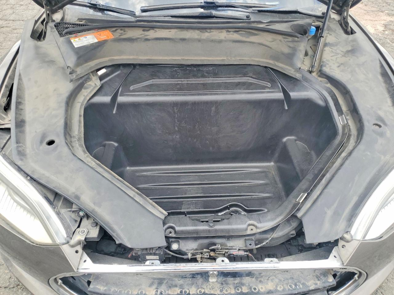 2016 TESLA MODEL S