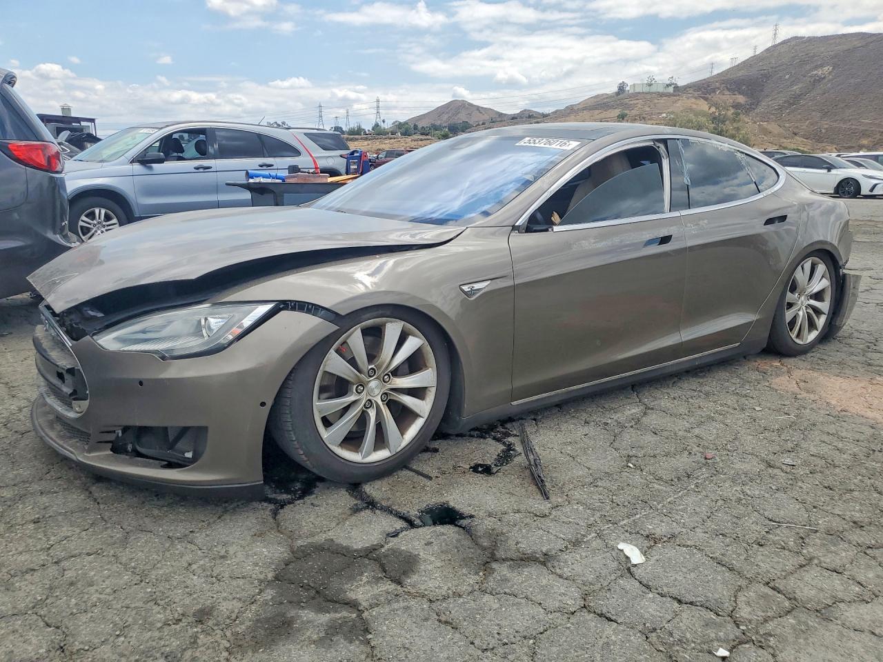 2016 TESLA MODEL S