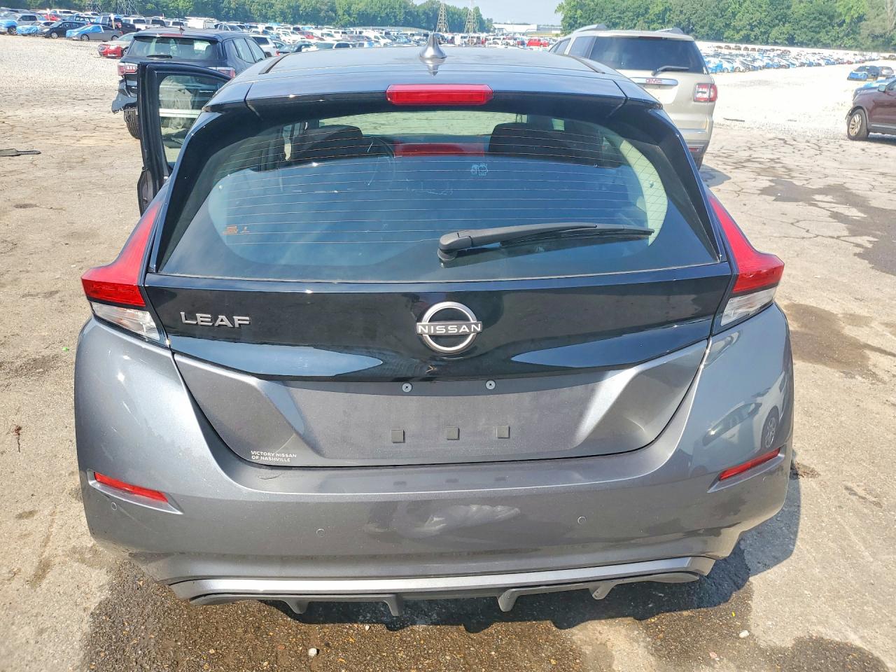 2025 NISSAN LEAF