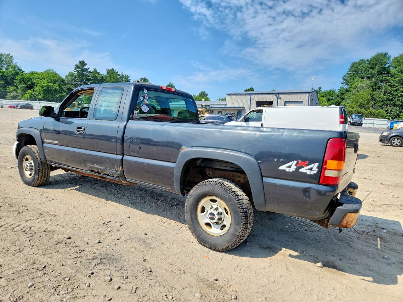 2005 GMC SIERRA