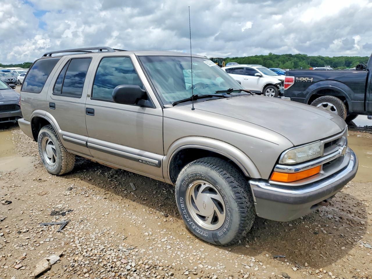 2001 CHEVROLET BLAZER