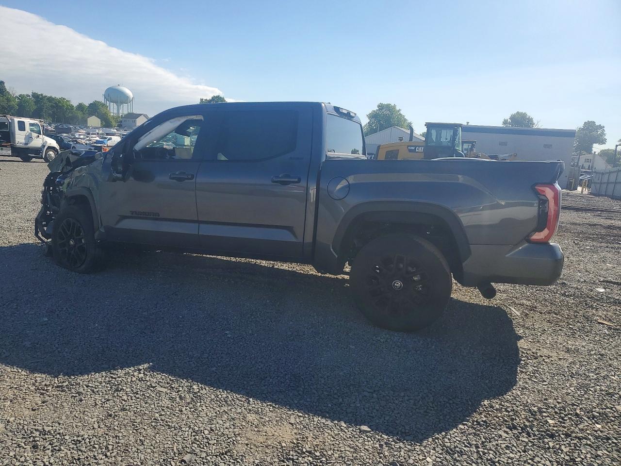 2026 TOYOTA TUNDRA