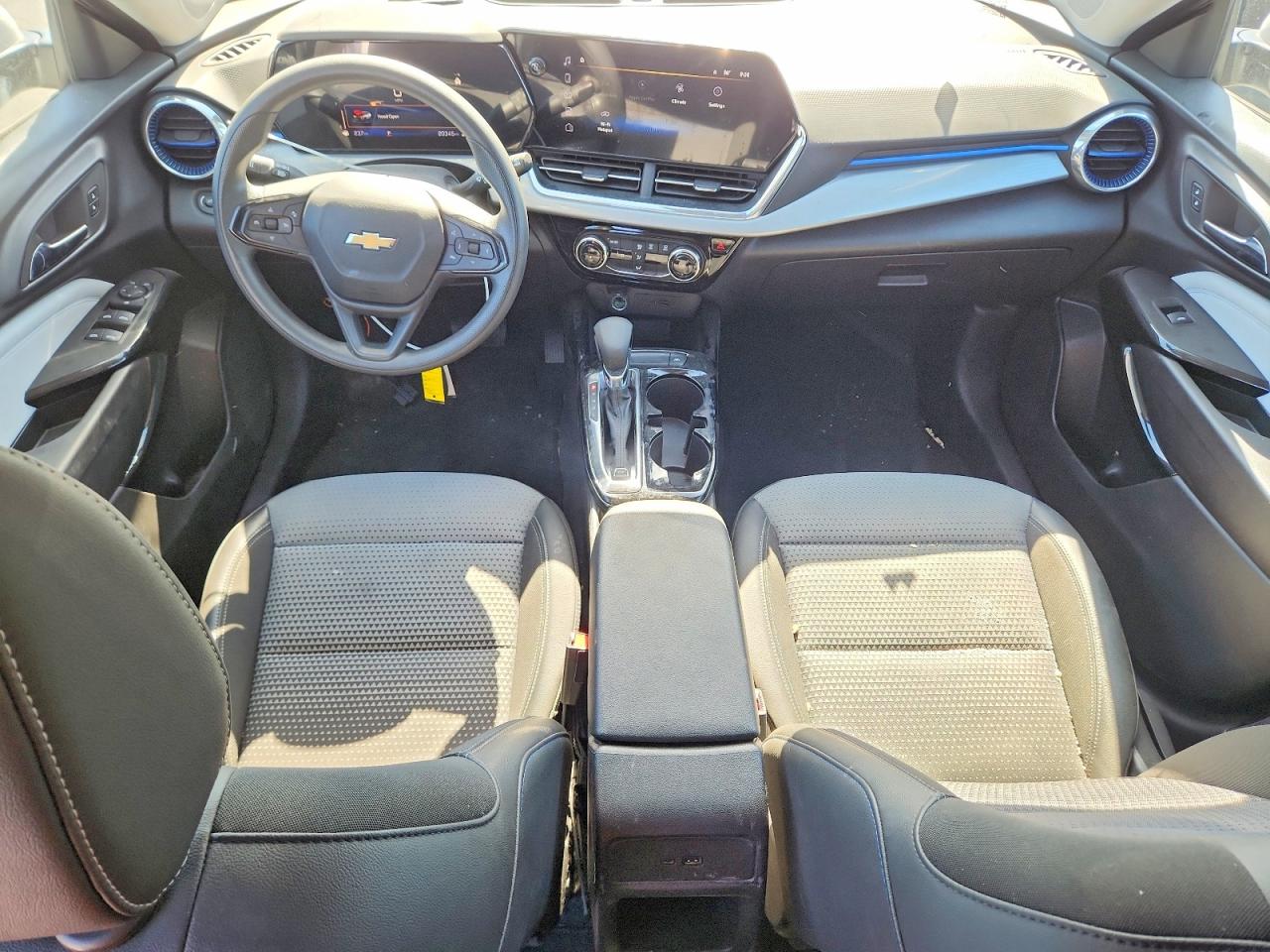 2025 CHEVROLET TRAX