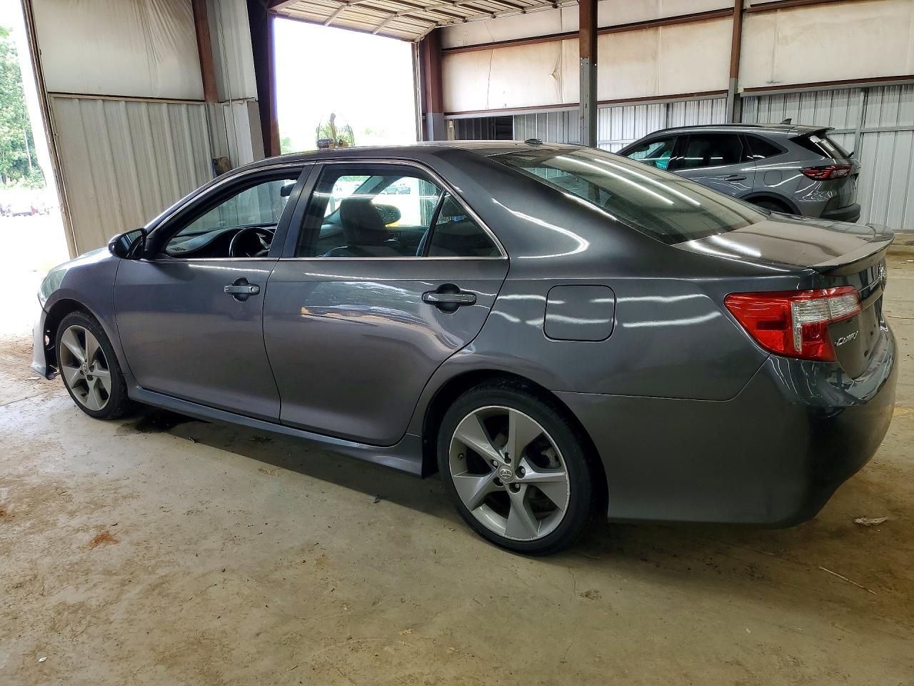 2013 TOYOTA CAMRY