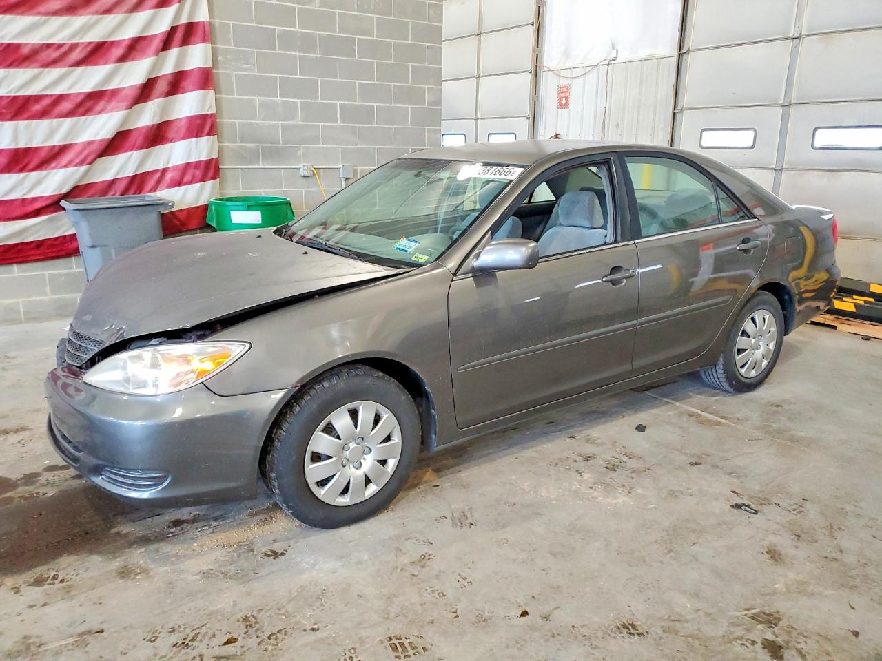 2004 TOYT CAMRY