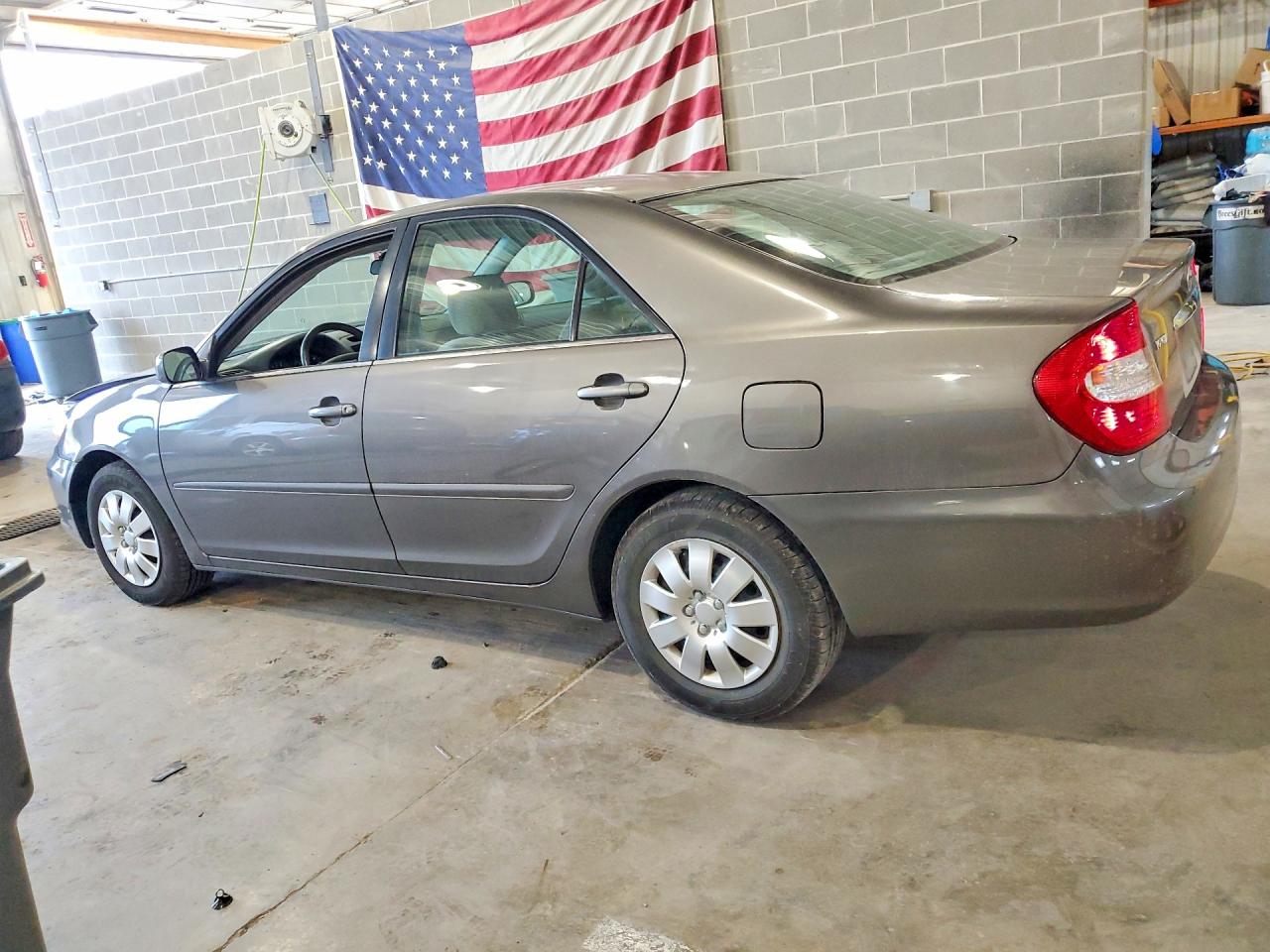 2004 TOYT CAMRY