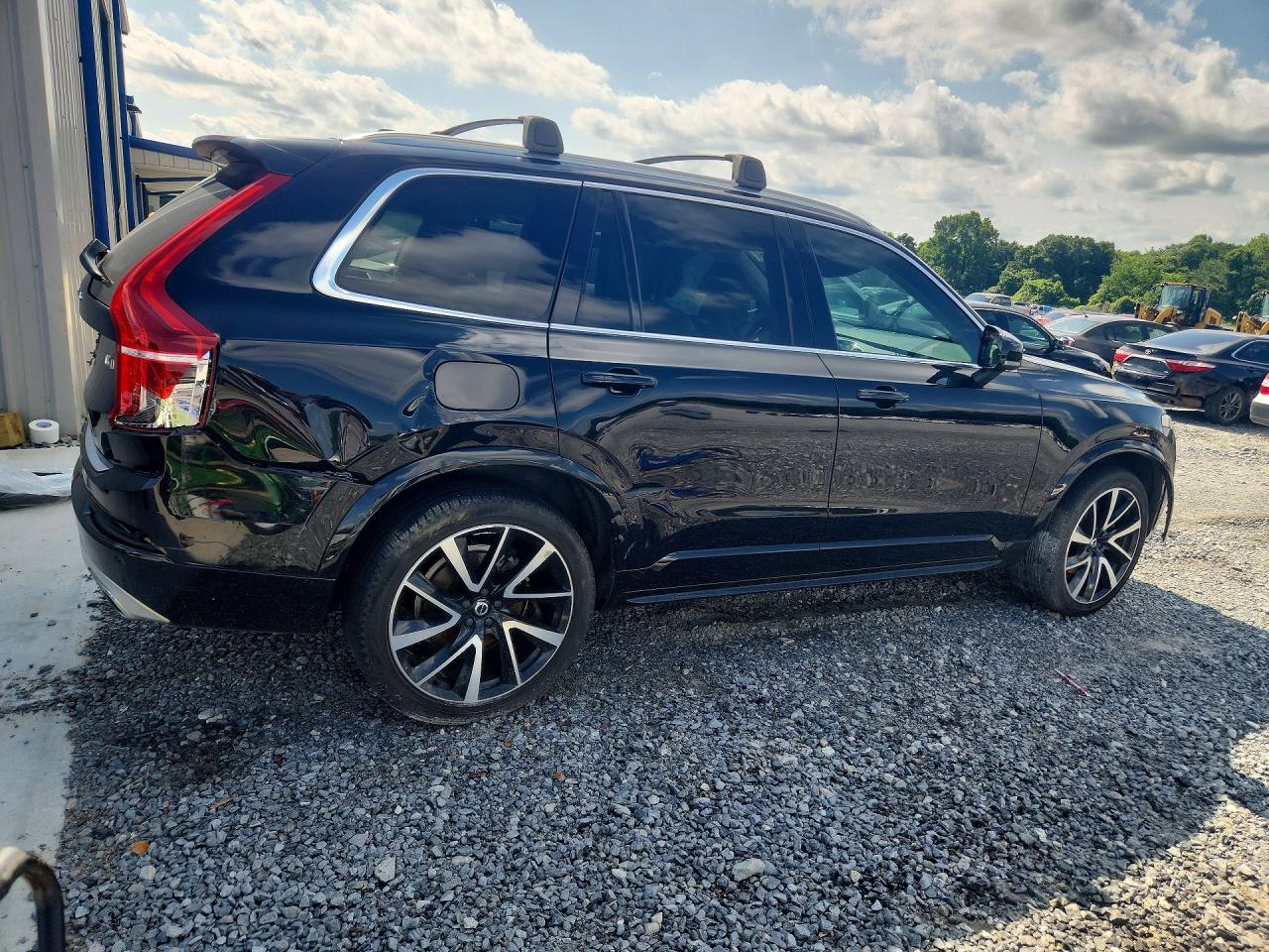 2020 VOLVO XC90