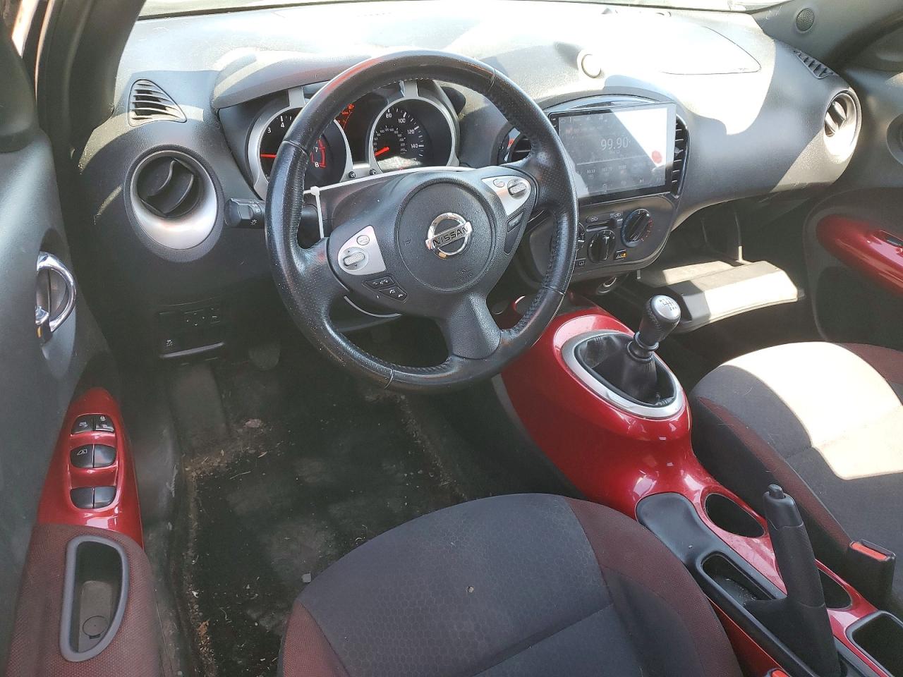 2013 NISSAN JUKE