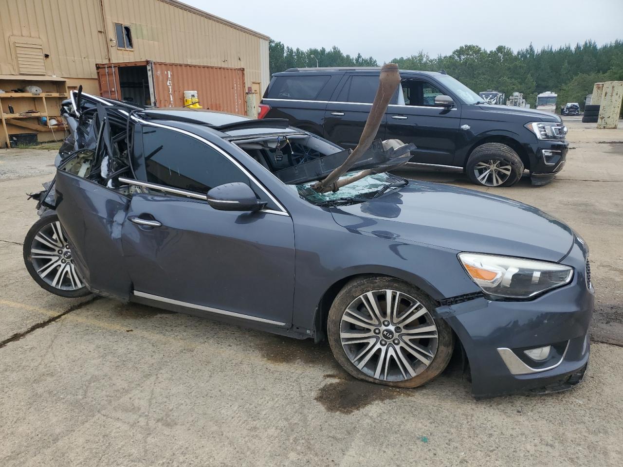 2015 KIA CADENZA