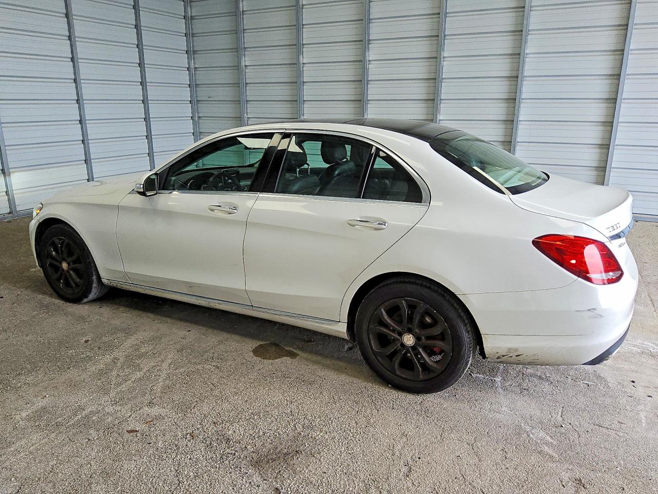 2015 MERCEDES-BENZ C-CLASS