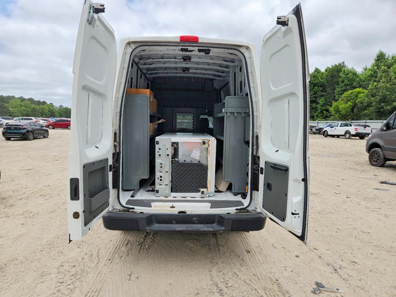 2021 NISSAN NV