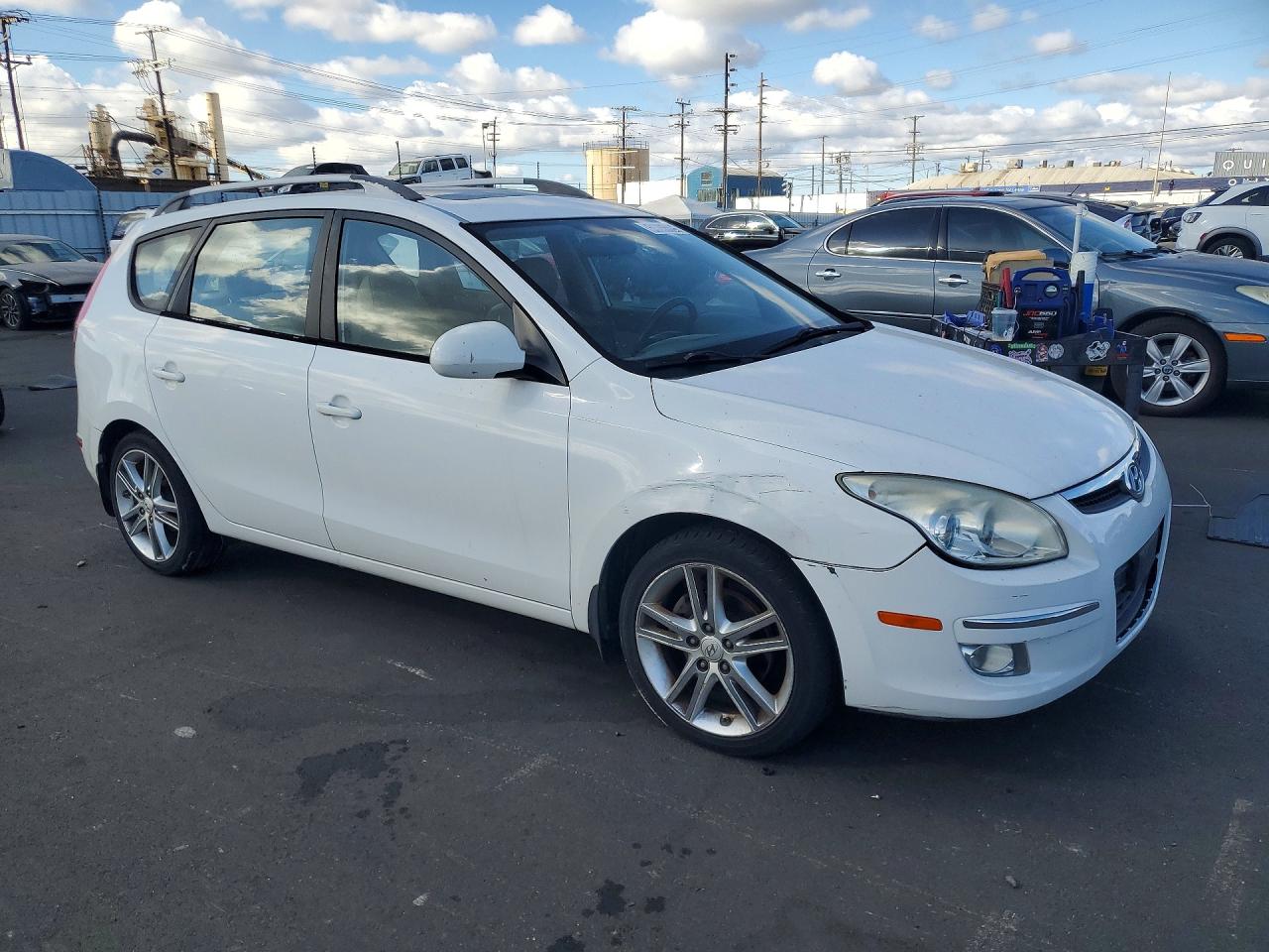 2011 HYUNDAI ELANTRA