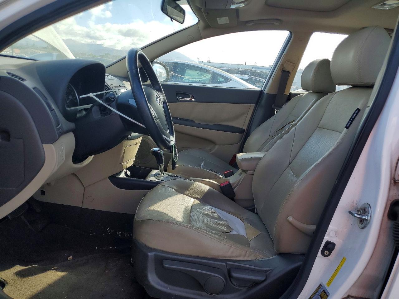 2011 HYUNDAI ELANTRA