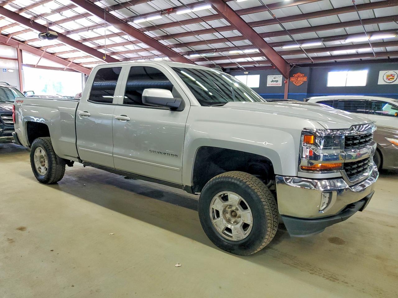 2017 CHEVROLET SILVERADO