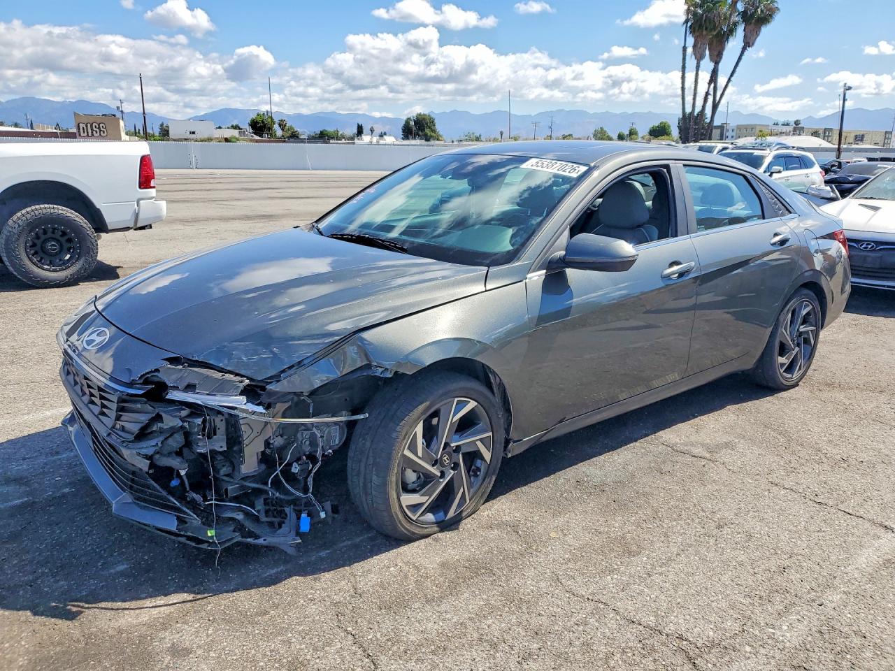 2024 HYUNDAI ELANTRA