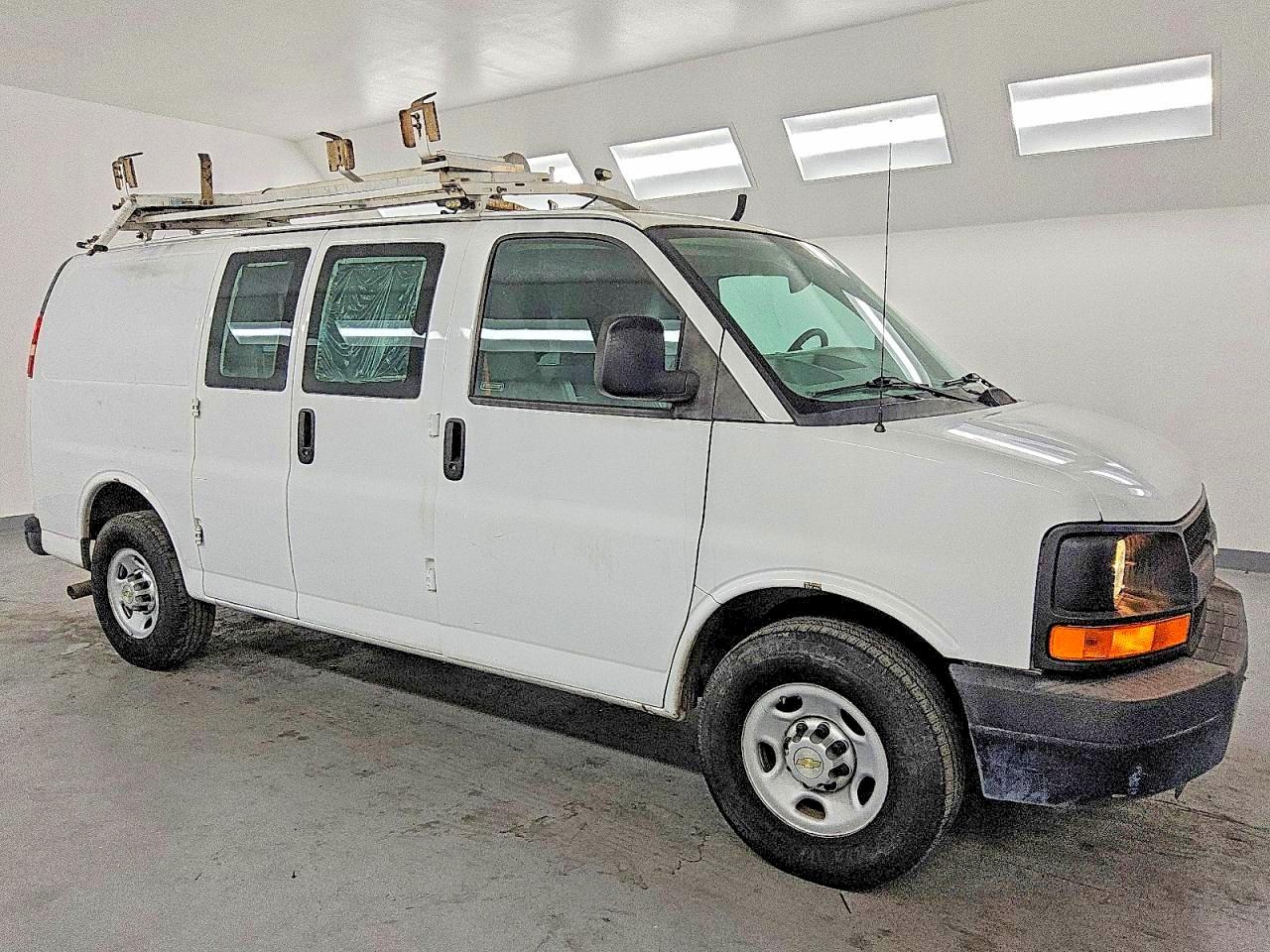 2013 CHEVROLET EXPRESS G2