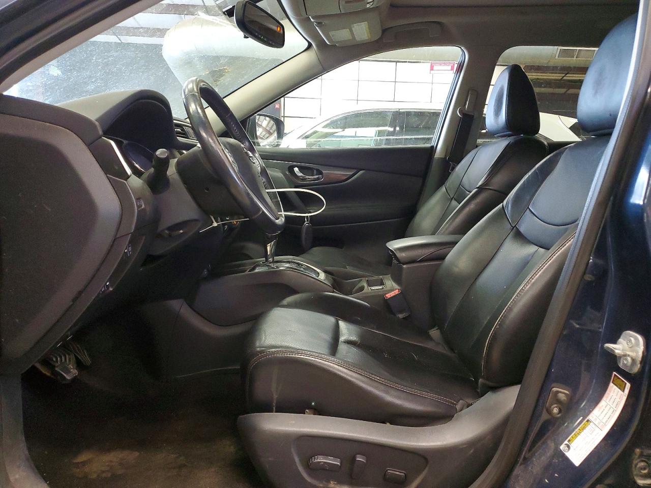 2015 NISSAN ROGUE