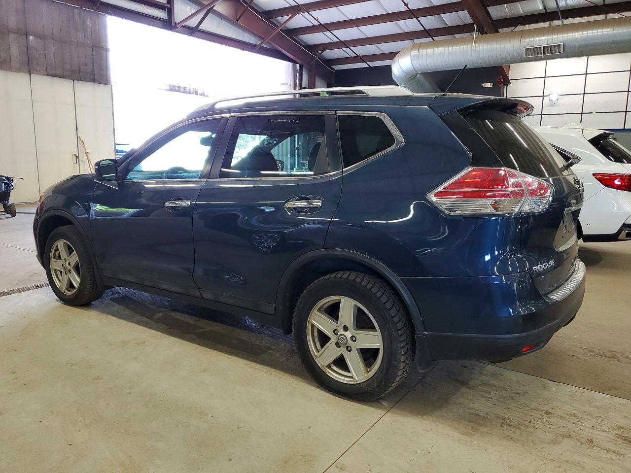 2015 NISSAN ROGUE