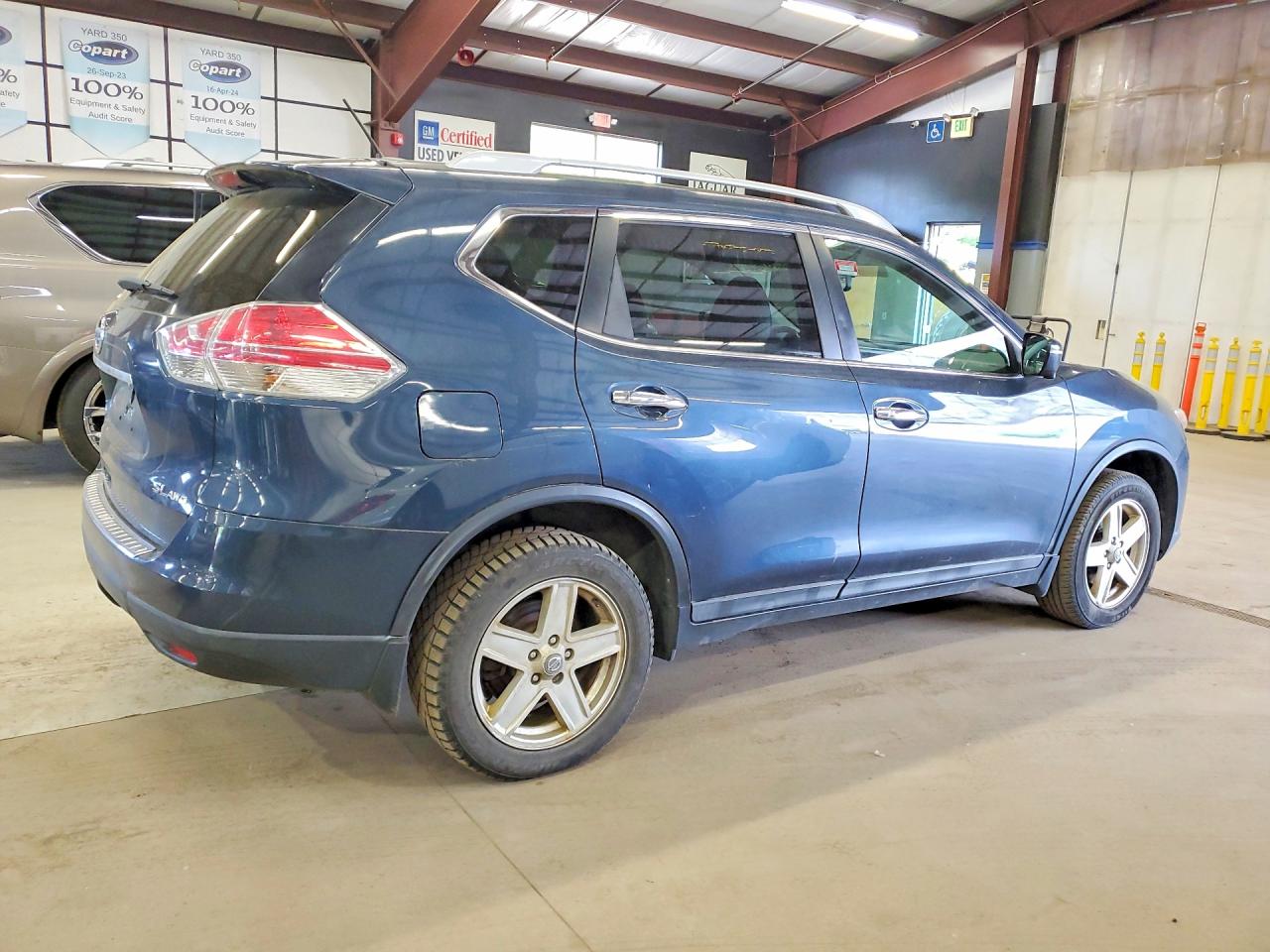 2015 NISSAN ROGUE