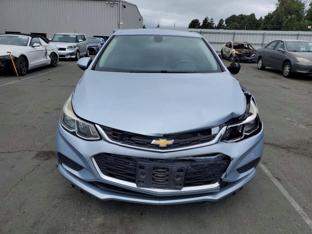 2017 CHEVROLET CRUZE