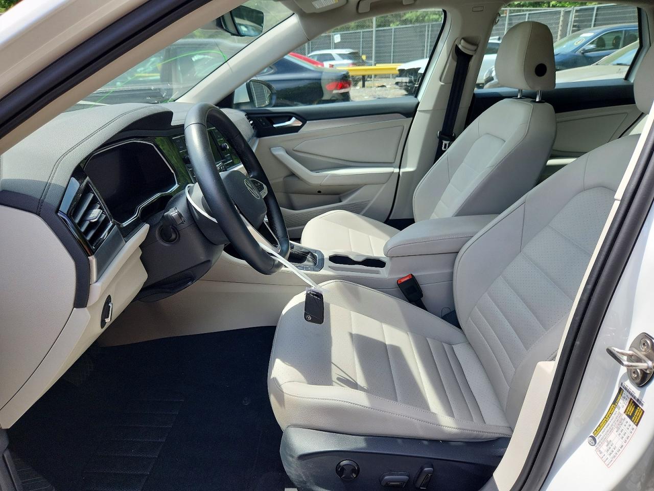 2022 VOLKSWAGEN JETTA
