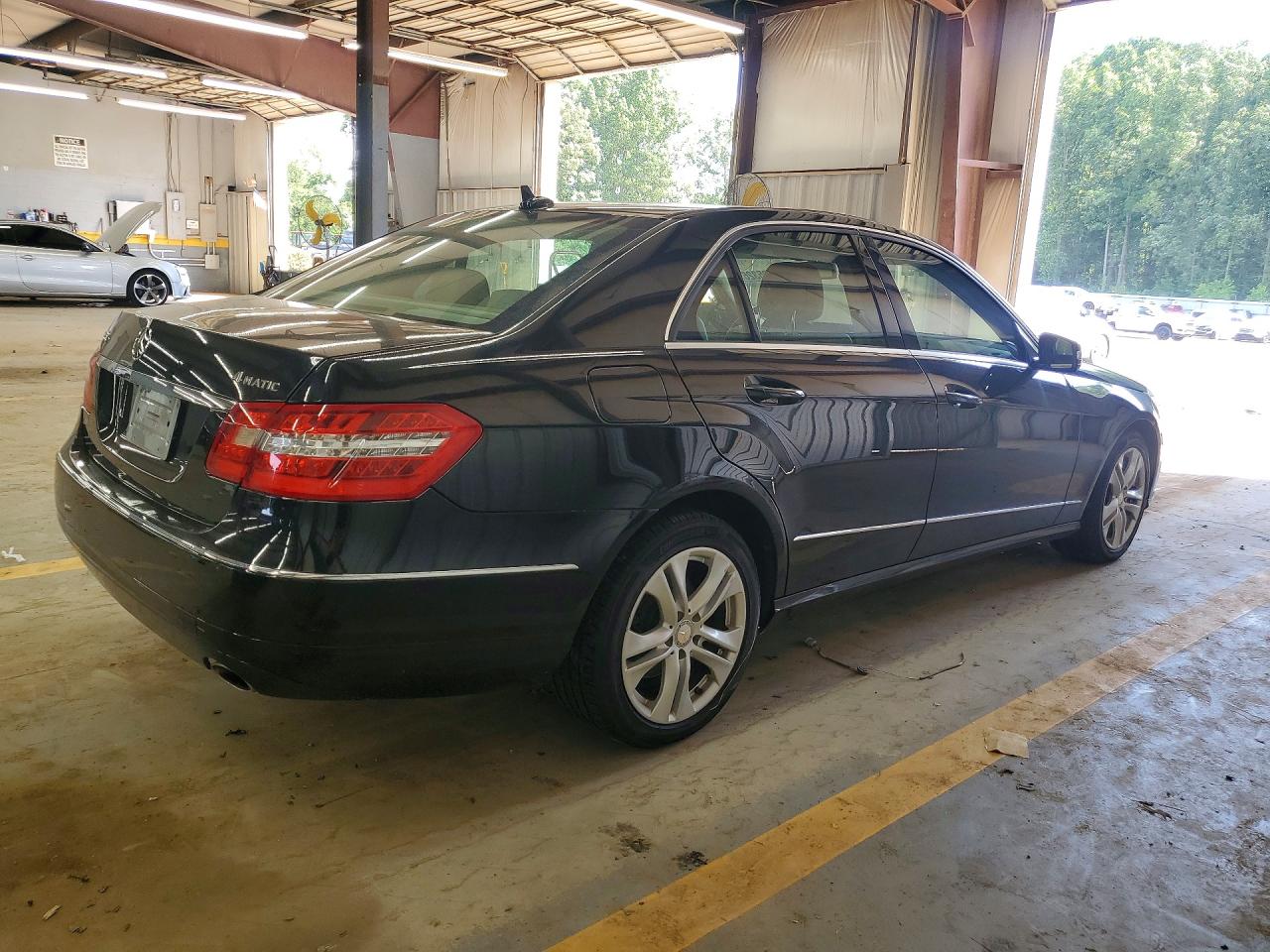2011 MERCEDES-BENZ E-CLASS