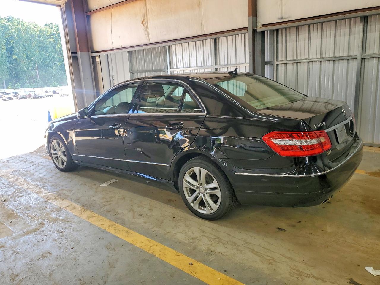 2011 MERCEDES-BENZ E-CLASS