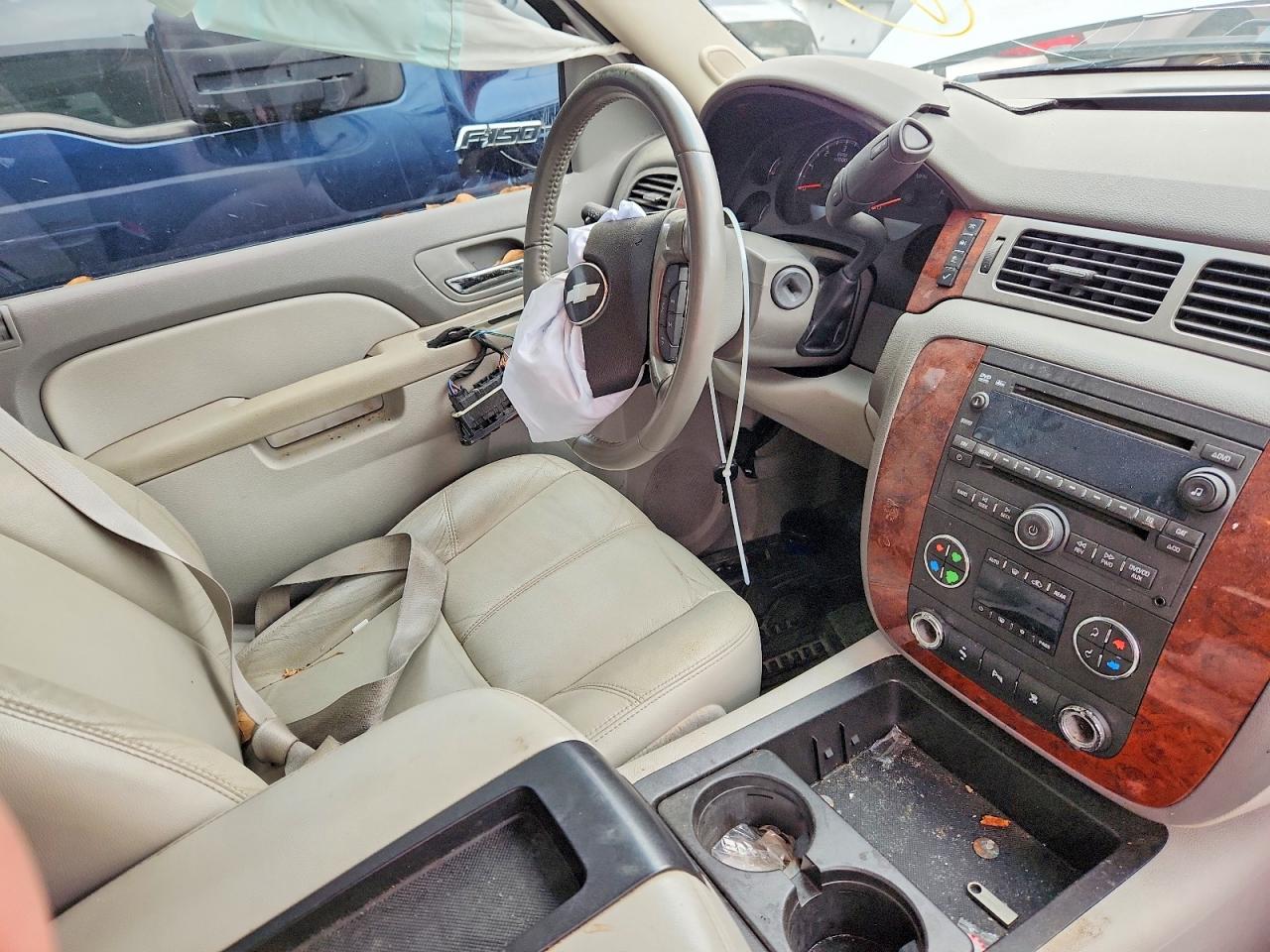 2011 CHEVROLET TAHOE