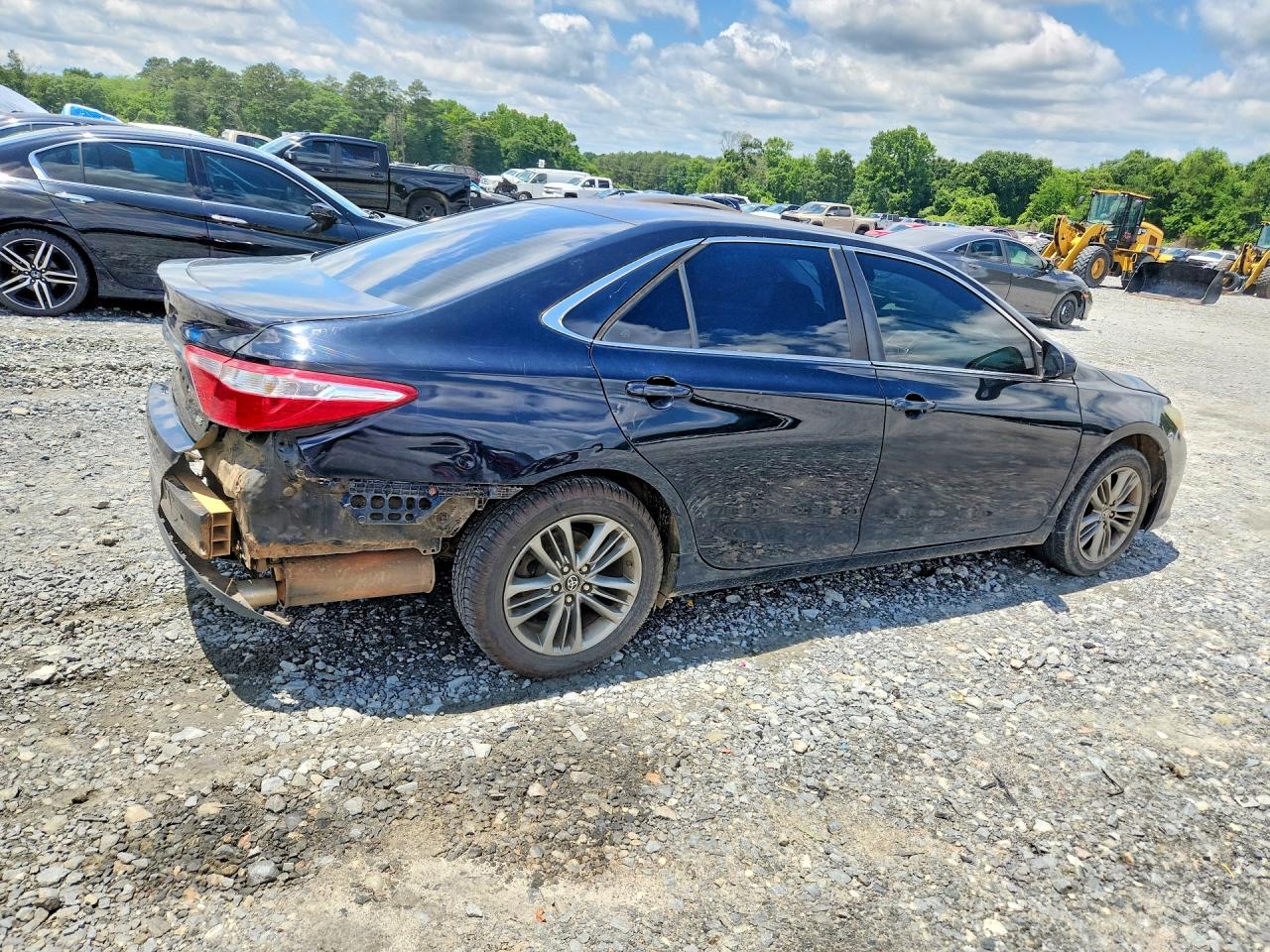 2017 TOYOTA CAMRY