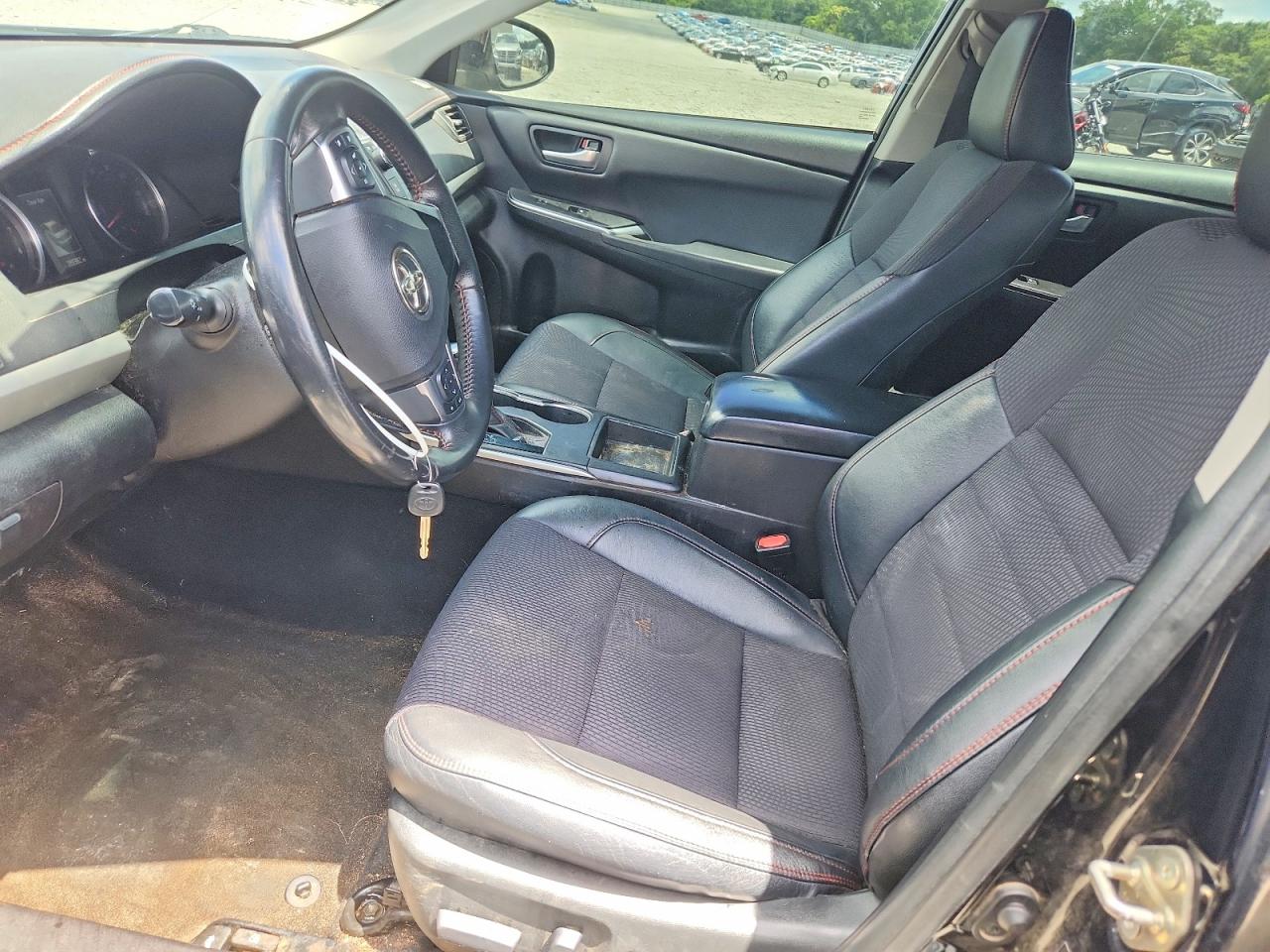 2017 TOYOTA CAMRY
