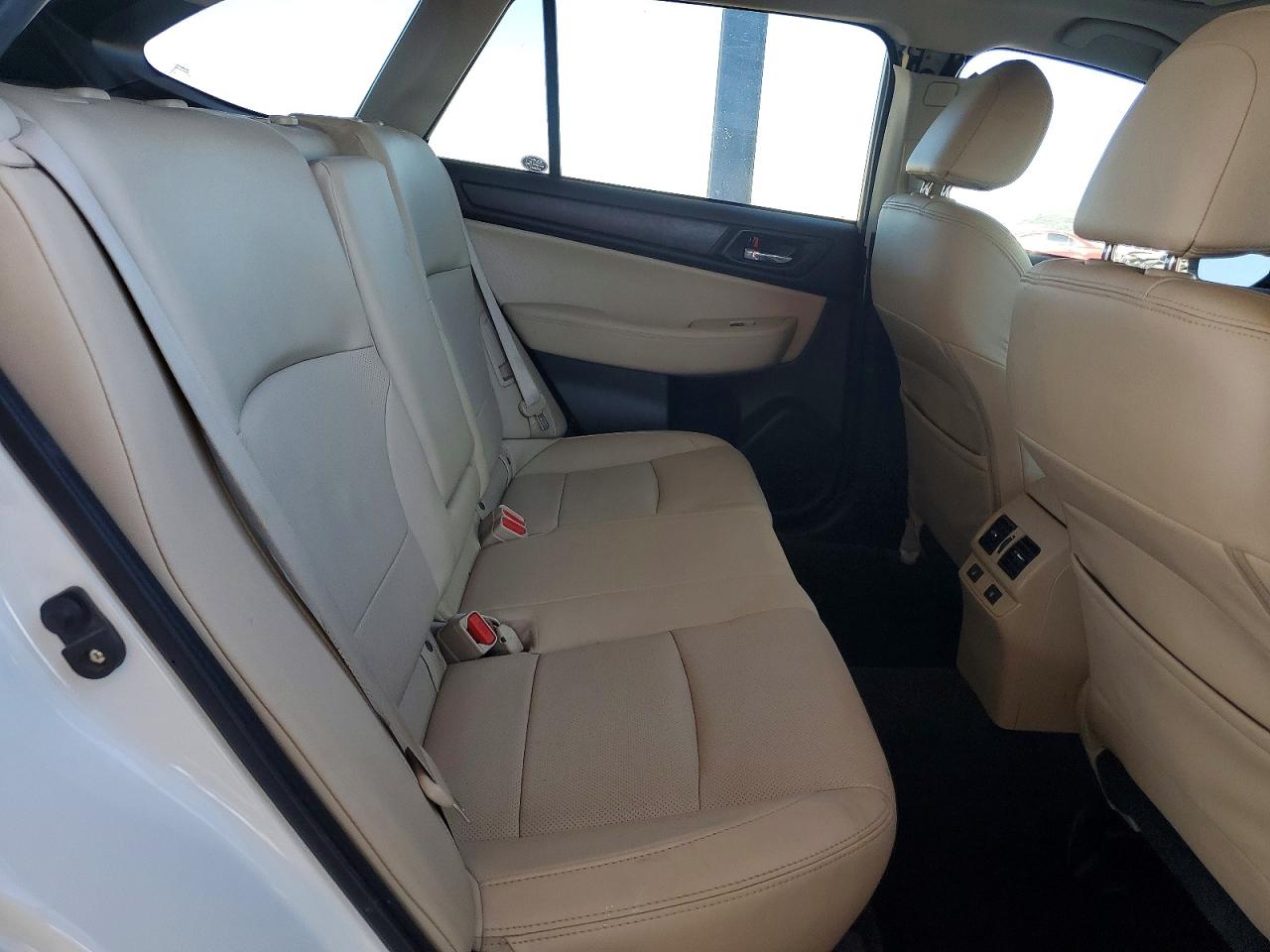2016 SUBARU OUTBACK