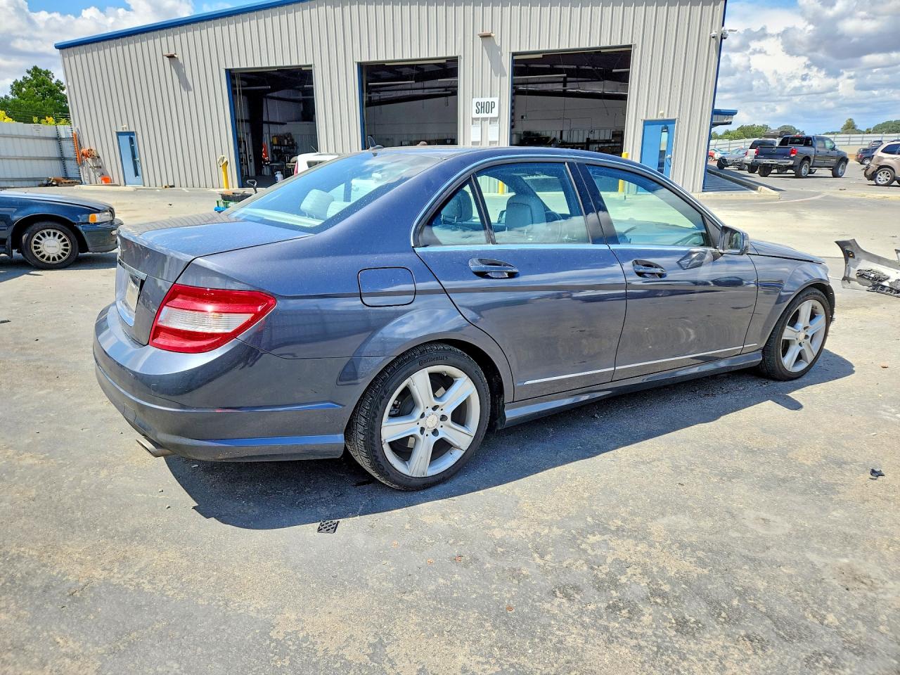 2011 MERCEDES-BENZ C-CLASS