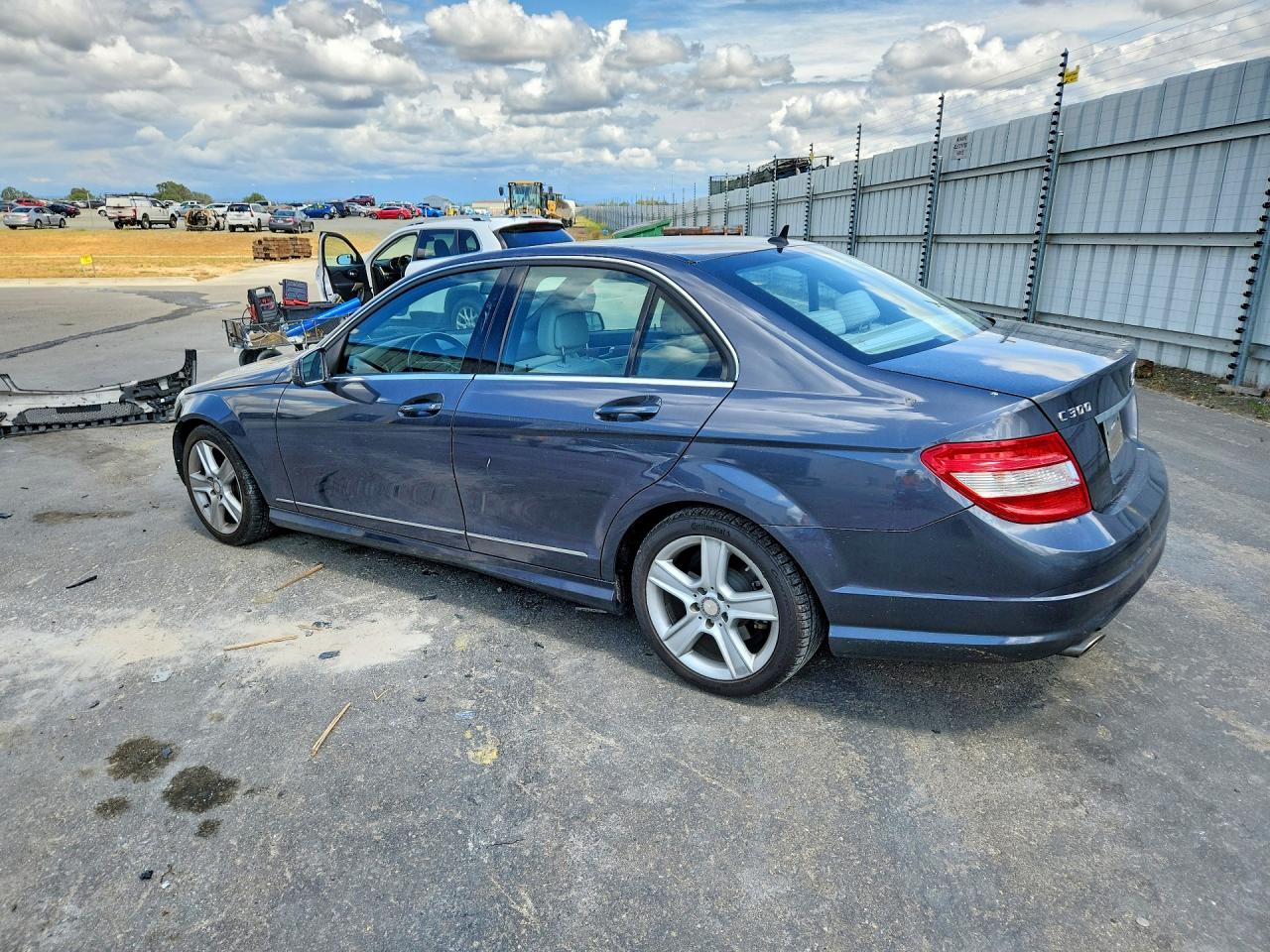 2011 MERCEDES-BENZ C-CLASS