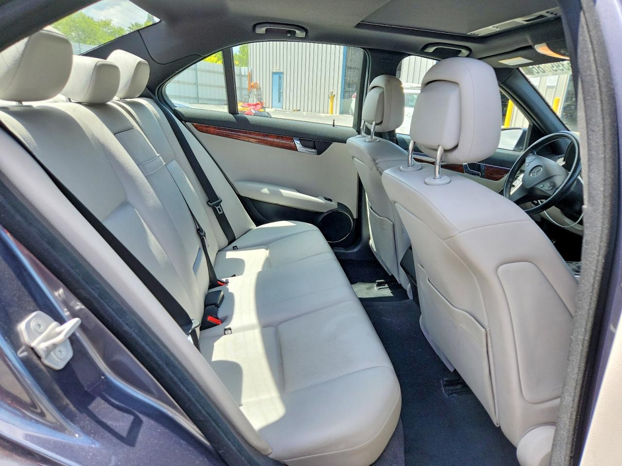 2011 MERCEDES-BENZ C-CLASS