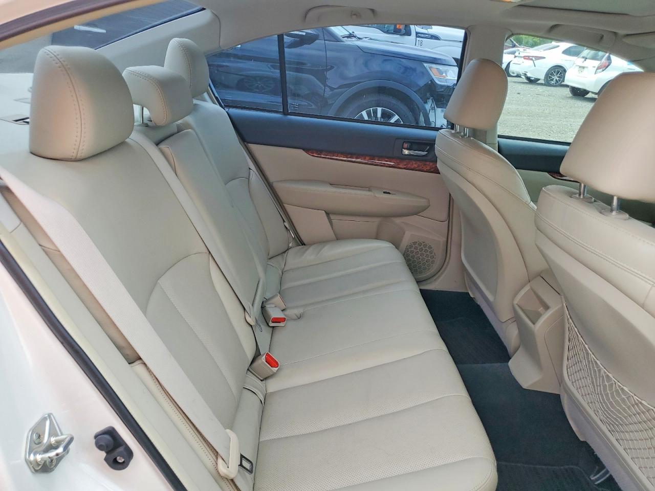 2011 SUBARU LEGACY