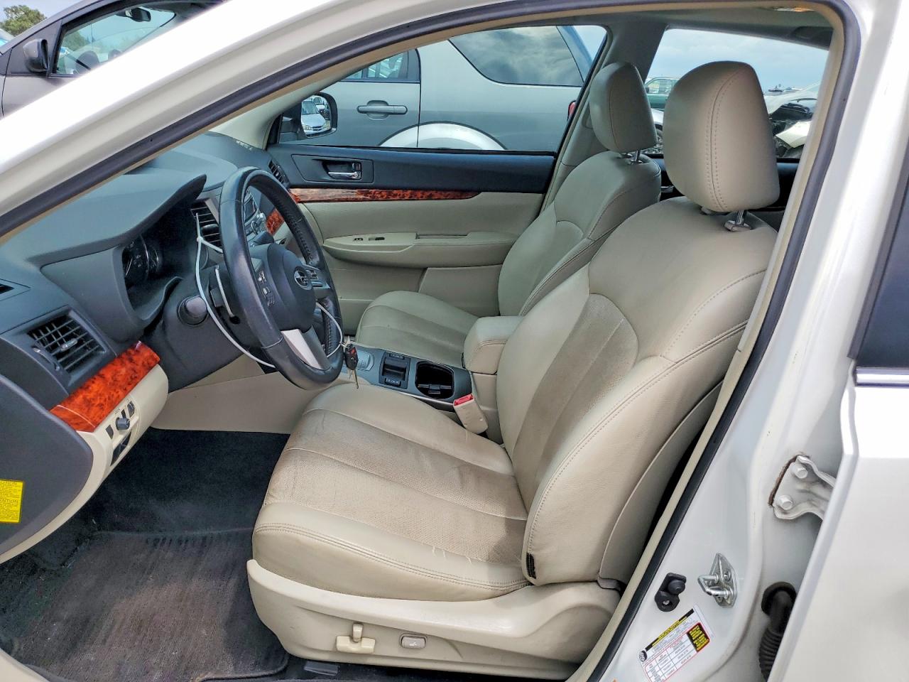 2011 SUBARU LEGACY