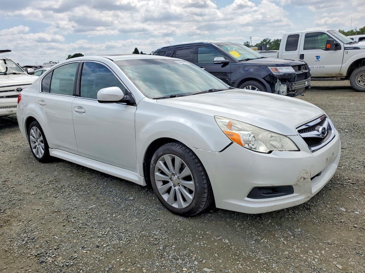 2011 SUBARU LEGACY