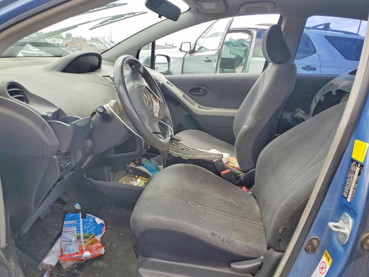 2011 TOYOTA YARIS