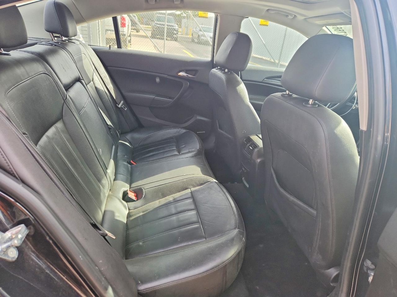 2011 BUICK REGAL