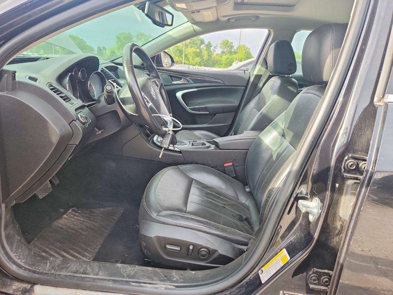 2011 BUICK REGAL