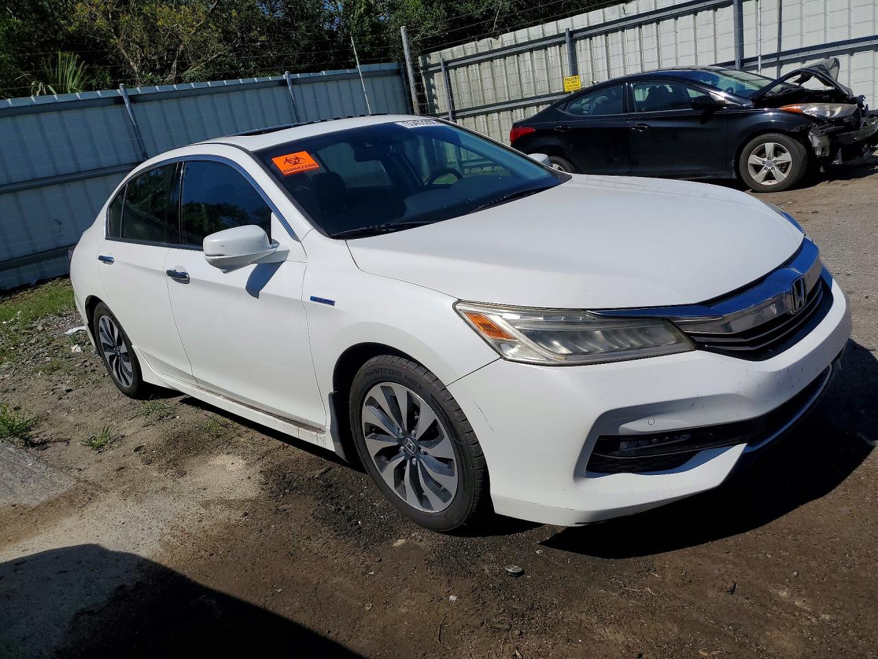 2017 HONDA ACCORD