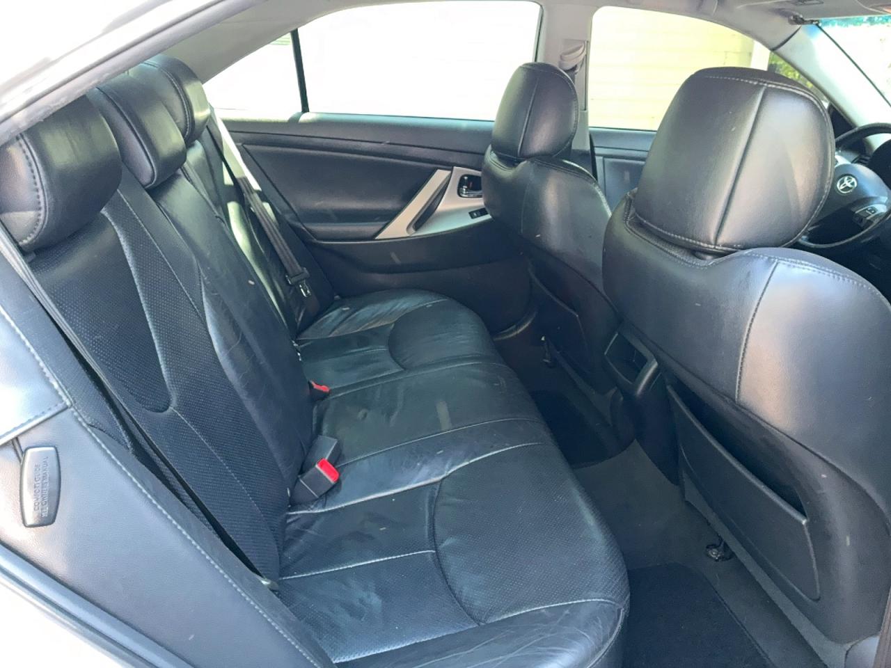 2011 TOYOTA CAMRY