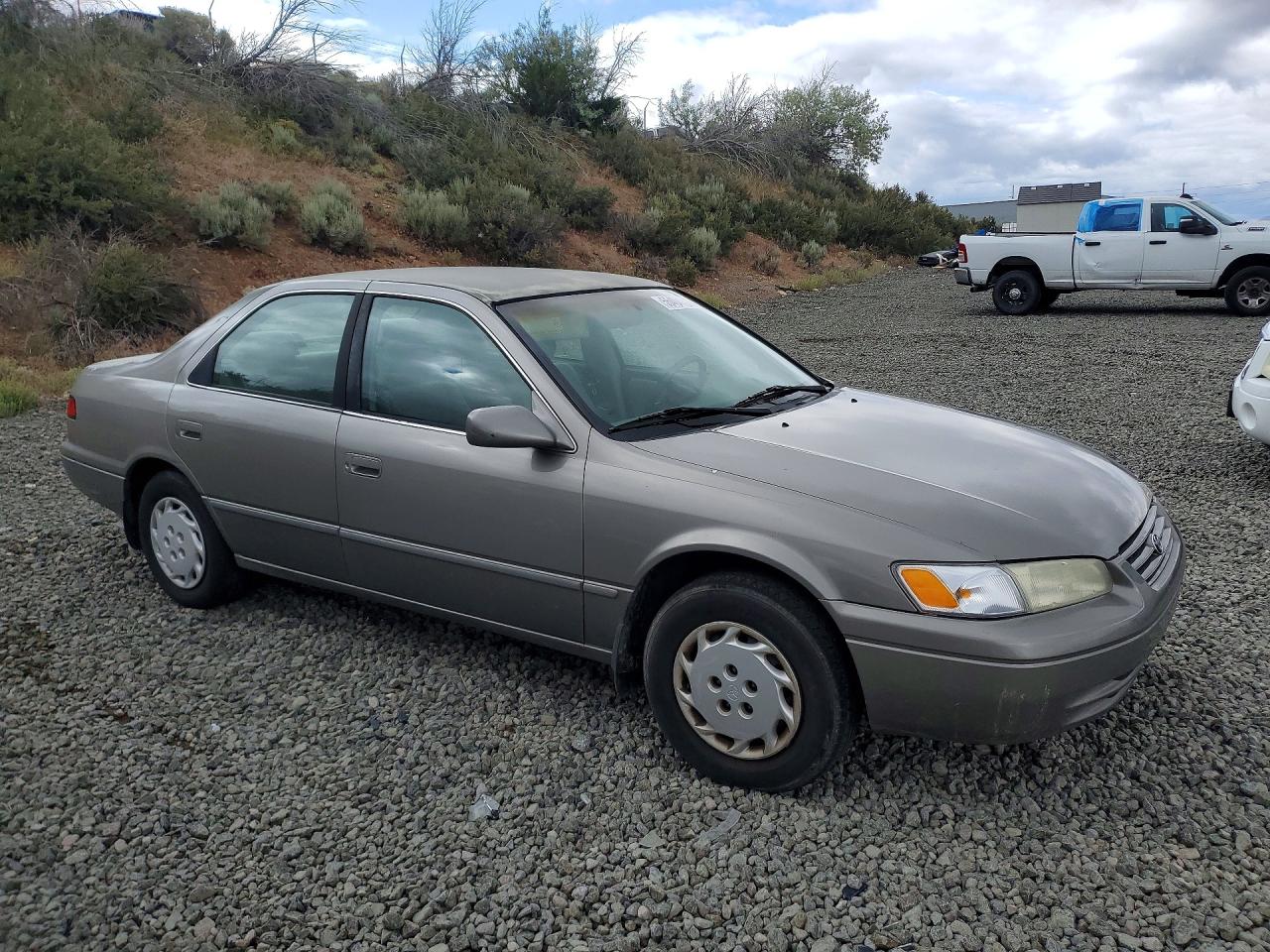 1998 TOYOTA CAMRY
