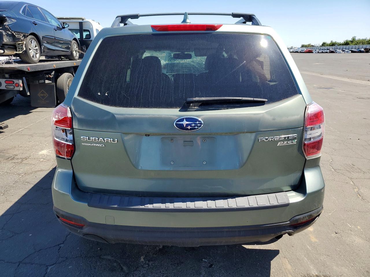 2016 SUBARU FORESTER