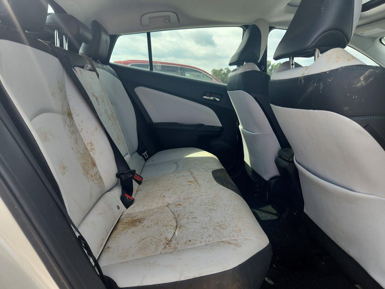 2018 TOYOTA PRIUS