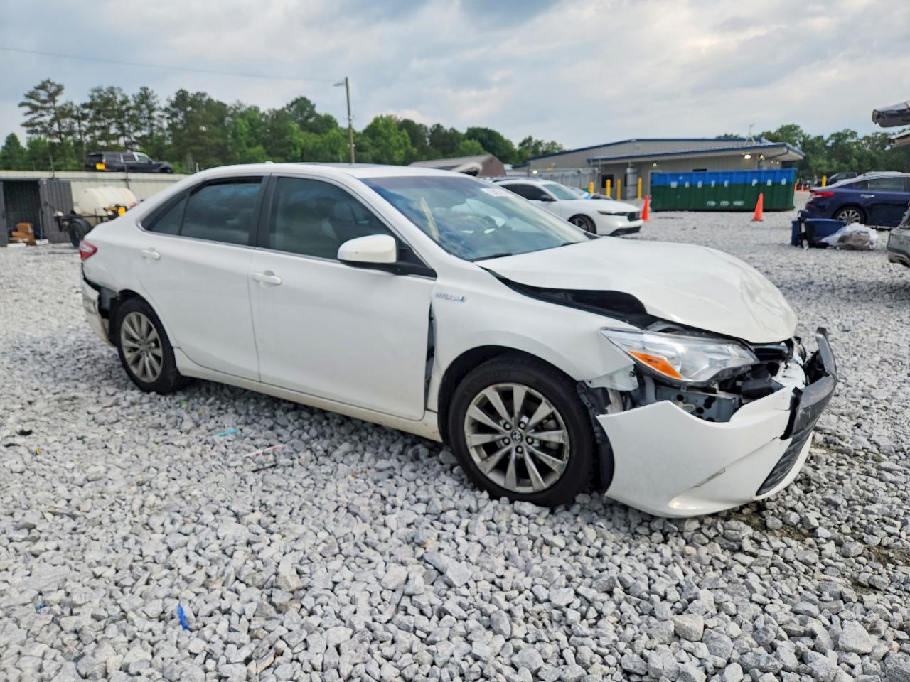 2016 TOYOTA CAMRY SOLA