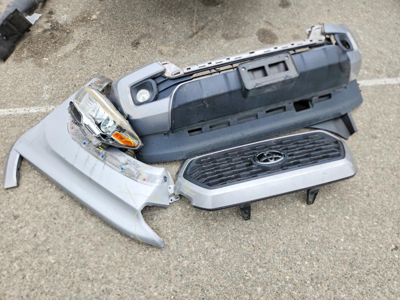 2018 TOYOTA TACOMA
