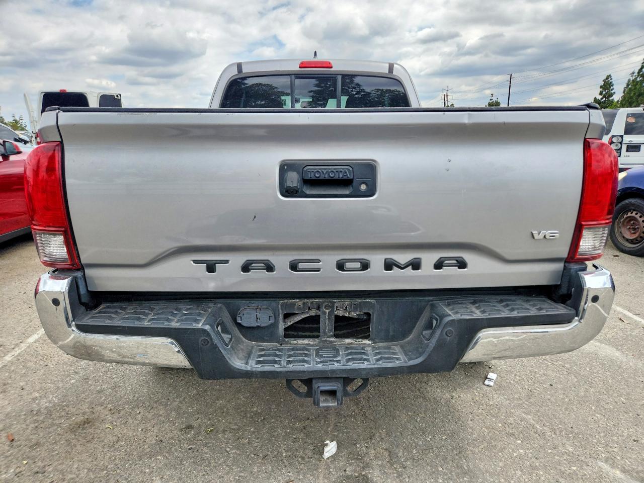 2018 TOYOTA TACOMA