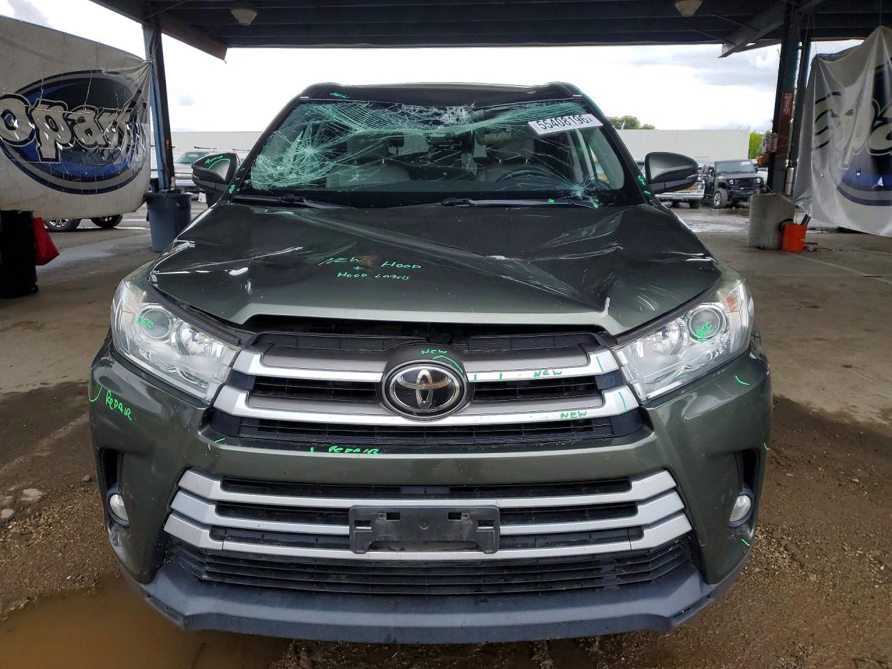 2018 TOYOTA HIGHLANDER