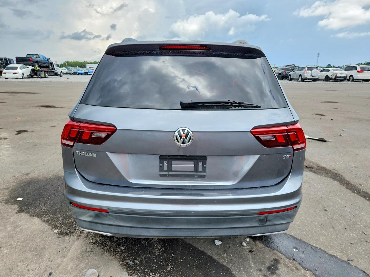 2018 VOLKSWAGEN TIGUAN